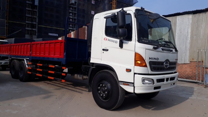 Mua xe tải Hino trả góp