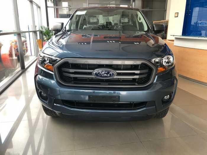 Xe Ford Ranger XLS 4x2 AT