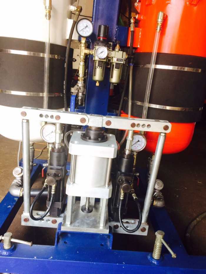 Kho m&aacute;y phun Foam H&agrave; Nội