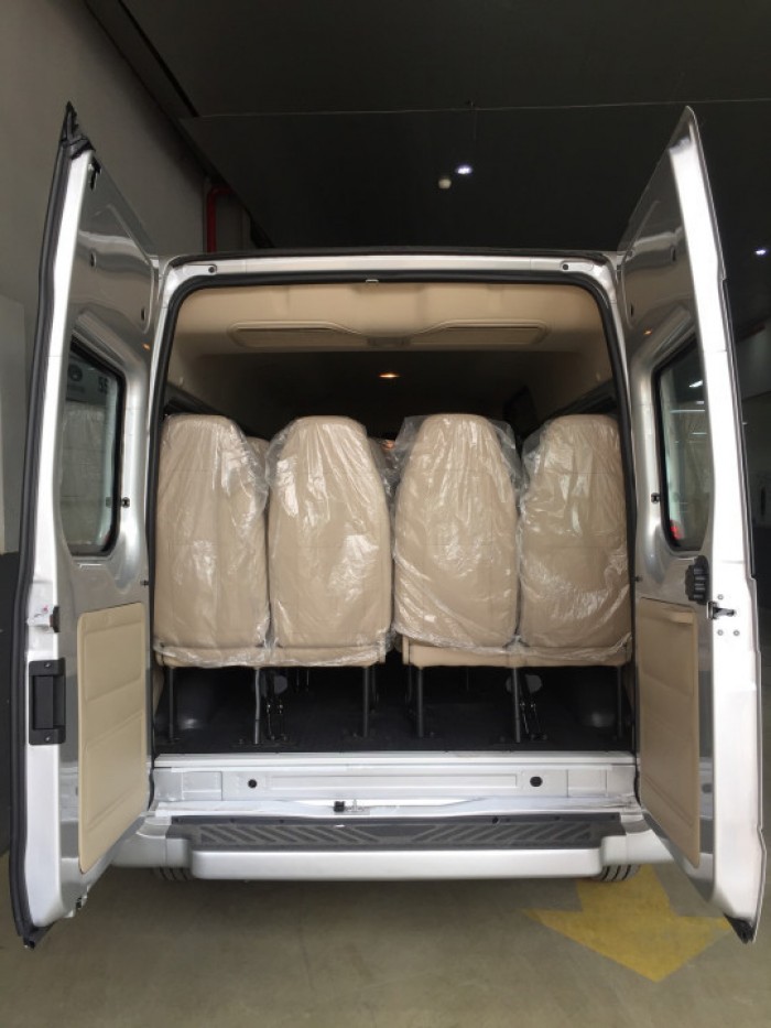 giá xe Ford Transit 16 chỗ