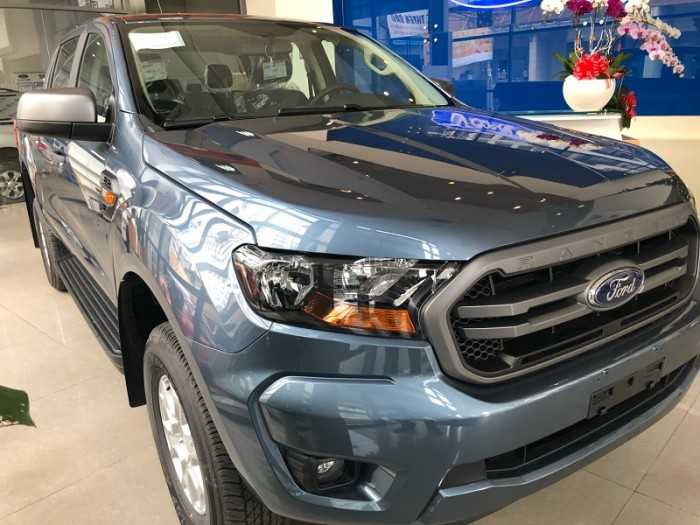 Hình ảnh xe Ford Ranger XLS 4x2 AT