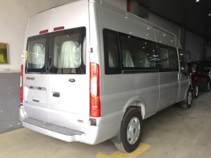 đuôi xe ford transit 16 chỗ