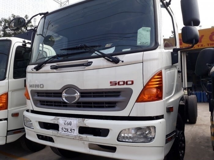 Bảng giá xe tải Hino 6.4 tấn tại TPHCM