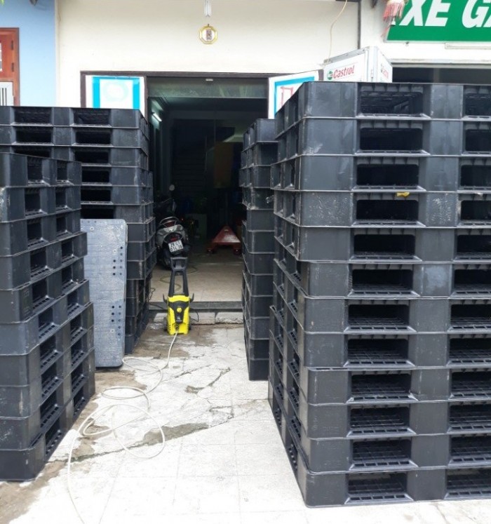 Pallet nhựa cũ tại Bình Dương nhập khẩu