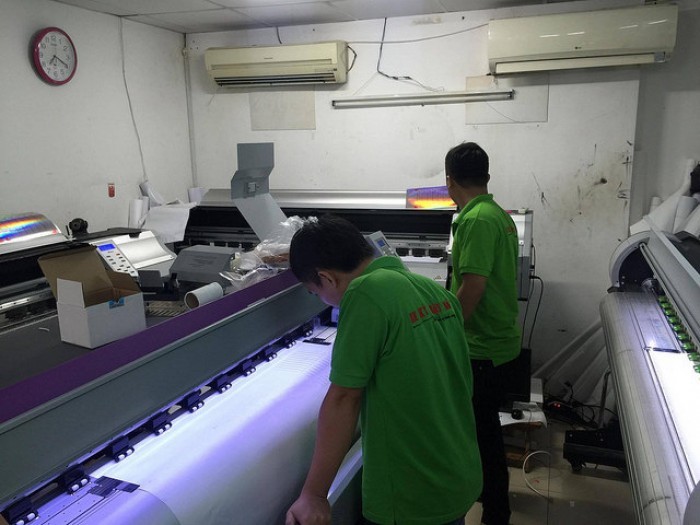 Máy in kỹ thuật số mực UV - máy in UV