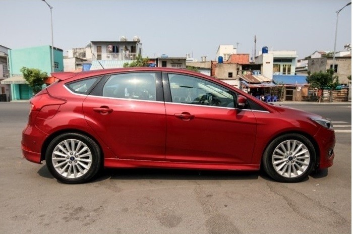 Giá lăn bánh Ford Focus - Xem so sánh giá xe Ford Focus từ nhiều người bán uy tín trên MXH MuaBanNhanh