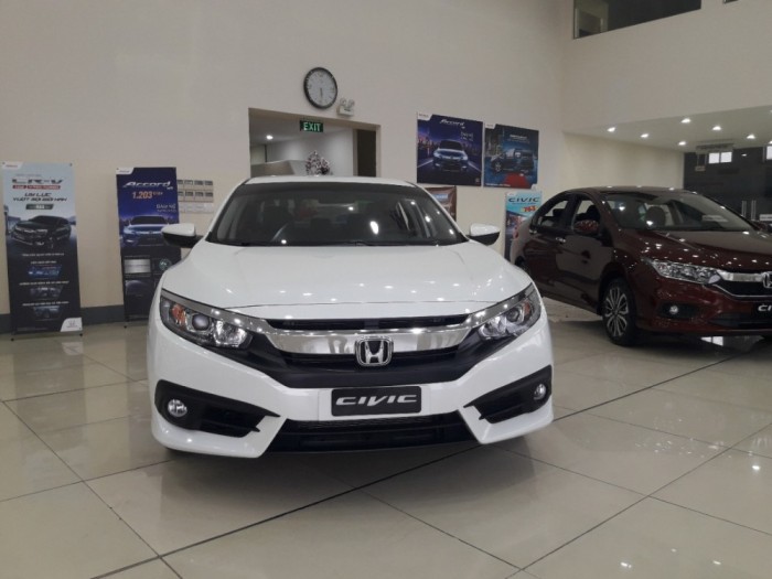 Đánh giá chi tiết Honda Civic 1.8E nhập khẩu Thái Lan