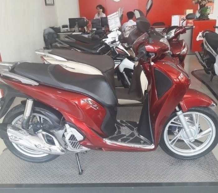 Nên mua xe tay ga cũ dòng nào của Honda