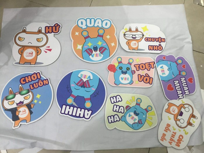 In PP cán formex làm sticker khổ lớn trang trí không gian xì teen