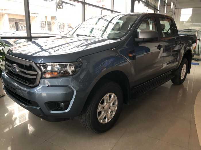 Xe bán tải Ford Ranger