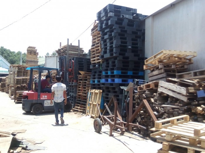 Bán pallet nhựa cũ TPHCM