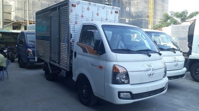 Xe tải Hyundai H150 thùng kín